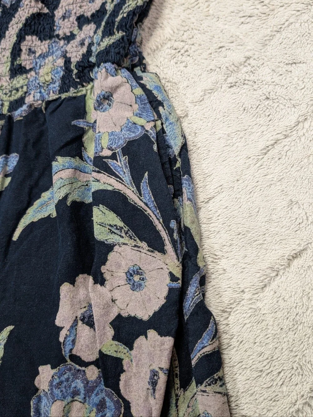 Pilcro Jumpsuit Womens M Blue Floral Smocked Wide Leg Linen Blend Strapless - Picture 4 of 8
